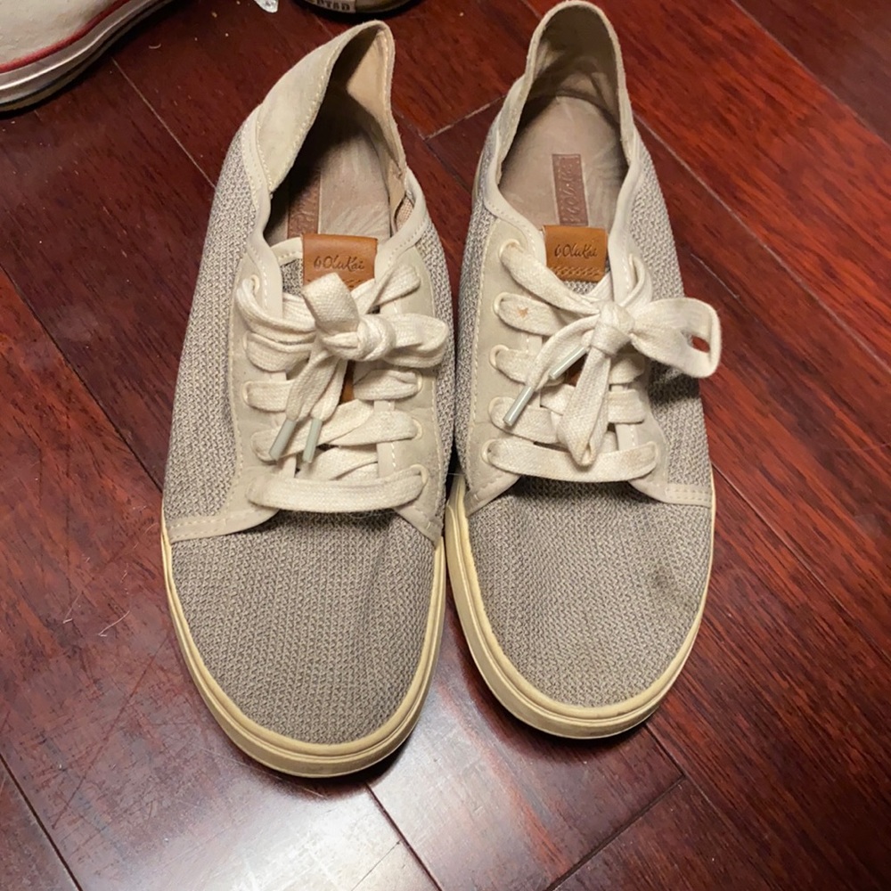 Olu Kai Pehuea Lī women’s sneaker/slip ons